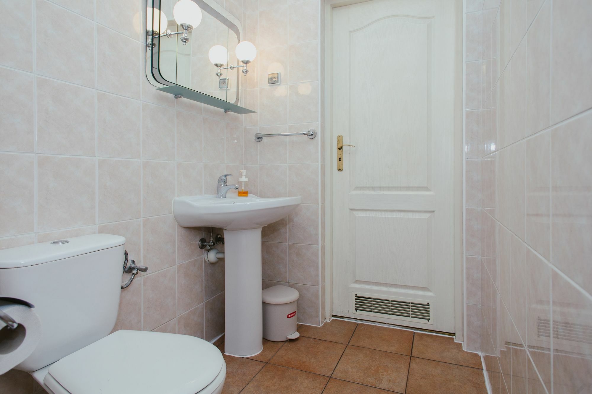 Lucka Rooms วอร์ซอ ภายนอก รูปภาพ
